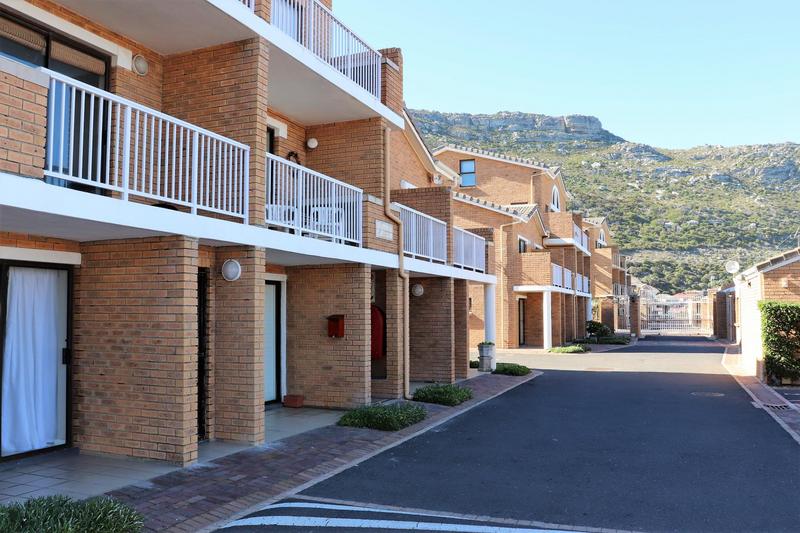 To Let 2 Bedroom Property for Rent in Fish Hoek Western Cape